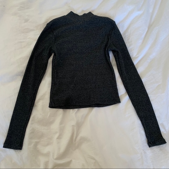 2 for $20 6ixty8ight mock neck ribbed crop top - Picture 5 of 6